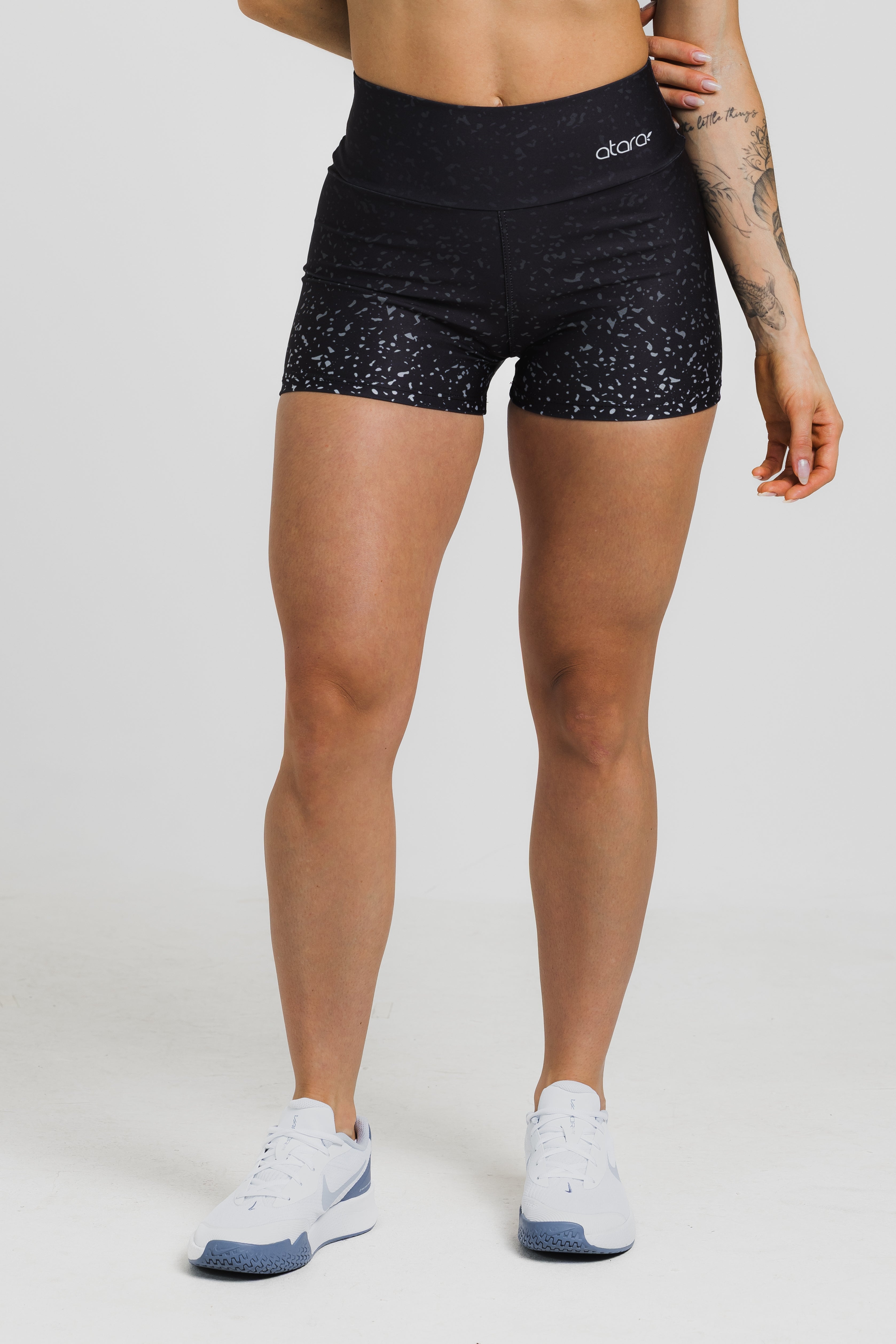 Shorts Curto Glow Black - atarafitness