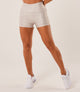 Shorts Divina Dourado