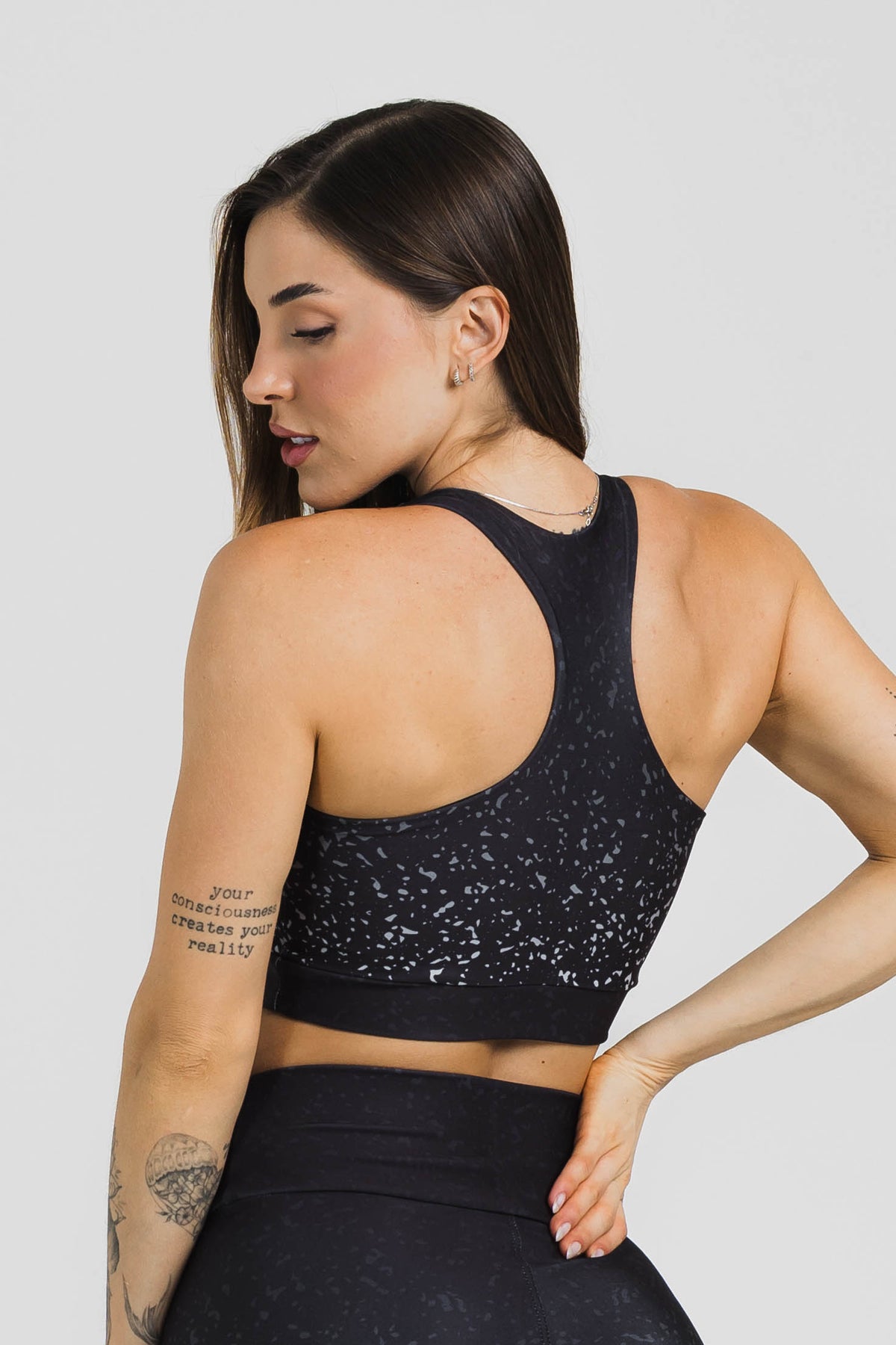 Top Nadador Glow Black - atarafitness