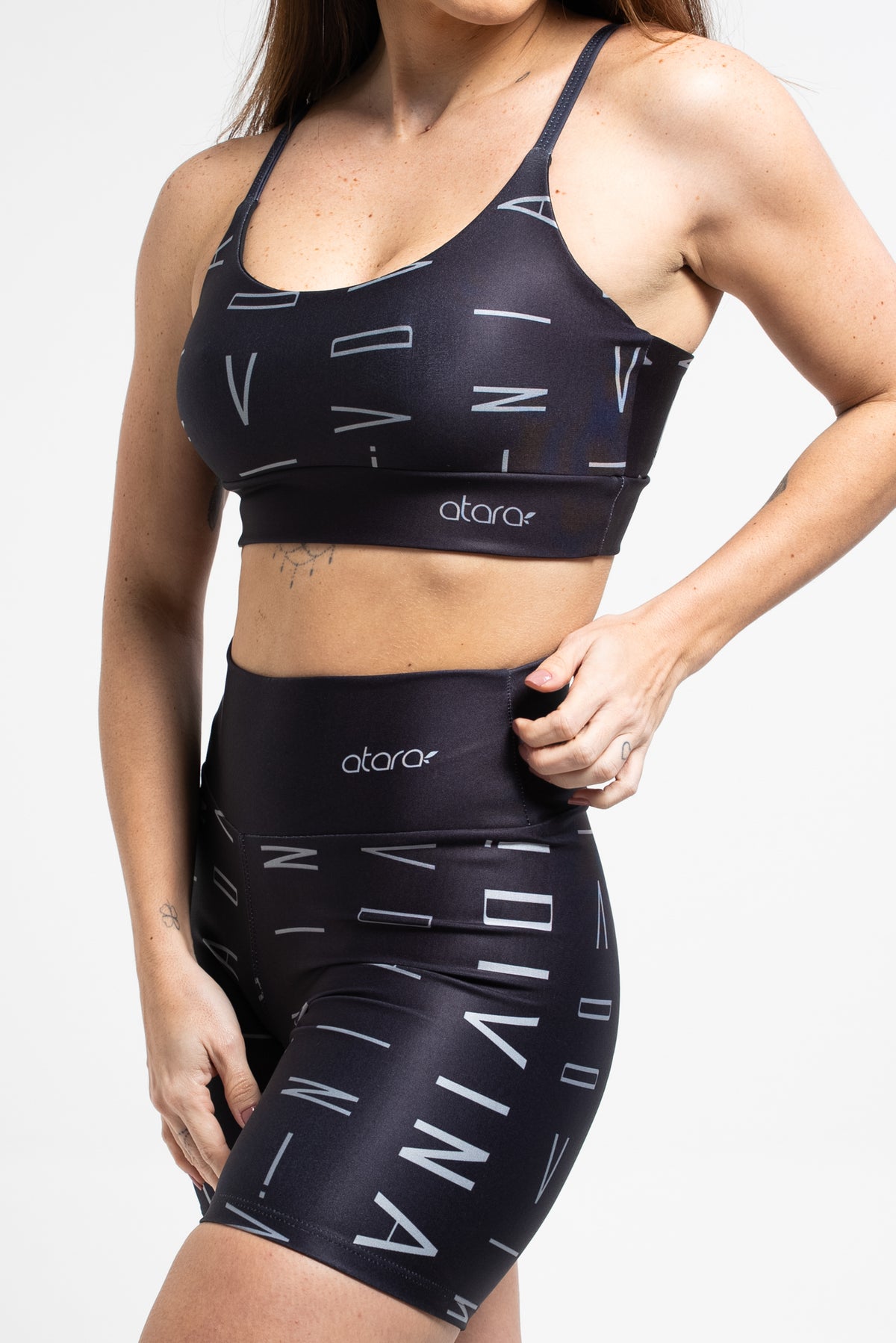 Bermuda Estampa Divina Preto - atarafitness