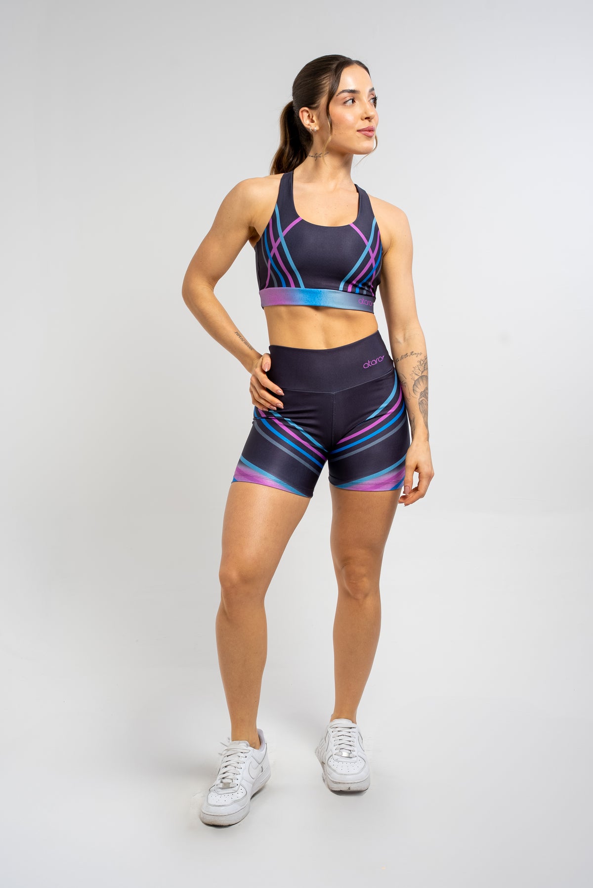 Bermuda Estampa Localizada Aurora Boreal - atarafitness